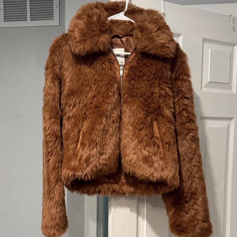 Abercrombie & Fitch Tan Teddy Fur Jacket Brand New with tags